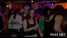 Abspielen Porno-Orgie