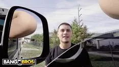 تشغيل Spangbros - pawg abella Risk الملاعين الزملاء غير المختارين على حافلة spang المقلوبة