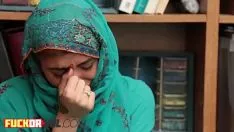تشغيل ضابط سفينة غير طبيعي يأكل مراهقًا عربيًا بقصف blimprn-1