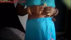 play Desi zette getrouwde vrouw op die desinvesteerde en haar wassen naaktbeeld inluidde