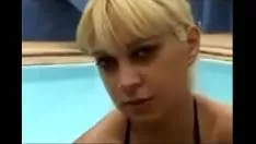 تشغيل شطيرة أشقر في البركة