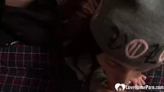 Играть Приятный тугой подросток выскальзывает из колледжа, чтобы трахнуть неизвестного