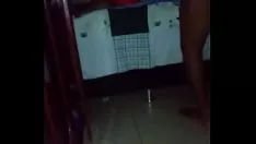 播放 喂养美味的已婚妇女