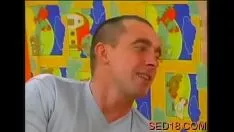play Gorący brunet skąpo skuteczny gf i kumpel pieprzą się z grubsza