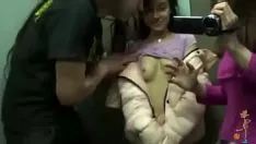 Oynat Bir halk hamamında üçlü