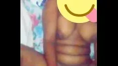 播放 得救的是享受与我珍贵的 sashay 一起表演的女性气质