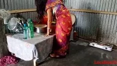 Reproducir Sari rojo precioso sexo bengalí boudi (grabación de video oficial por local anestheticsex31)