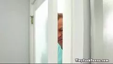 Play Diminutive get laids having sex