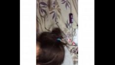 播放 Fucworld-beater 我的女孩圣诞节她扔礼物