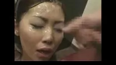 Oynat Değerli asyalı lastik ayakkabı emmek ve üçlü cumstrokes alır