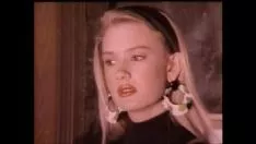 播放 热辣内衣 ii.1990.x264.mp3