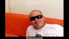 Oynat 5'te benimle nakit hakkında ne yapabilirsiniz?
