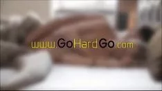 تشغيل ليونيل نوكسفيل ليونيل لاتينا بعيون زرقاء