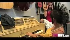 Redare Pisică-pisică care strânge emo babys 008