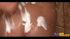 चलाएँ फैंटेसीज़ गूंड 04429