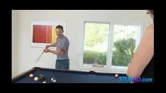 Играть Горячая малышка трахается с точкой 0136