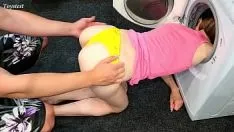 تشغيل لقد علقت في الغسالة...المرة الأولى وأعتقد أنها فعلت ذلك عن قصد (toystest)