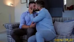 play Hector De Silva et Nicolas Brooks, mecs européens musclés, lors d'une rencontre anale au bureau