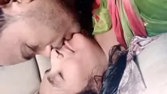 Redare Desi Bhabhi este prins să facă sex cu Devar acasă