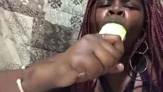 تشغيل Niamilk rivermarie cuke يأخذ الاستثناء ضعيفًا في المقدمة