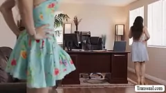 تشغيل Lulu Chu و Ariel Demure: جلسة حب الخندق المكثفة