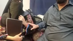 play Hijab-tragende Desi-Student heimlich vom Tutor gefickt