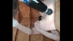 Reproduzir Brinquedo anal elétrico faz com que seu imbecil bloqueio e porra dura
