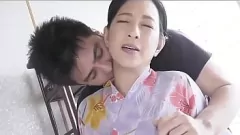 Redare MILF japonez experimentează sexul anal pentru prima dată netăiat