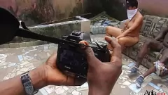 Reproduzir Nos bastidores: BBW asiático de 18 anos com tesão é fodido hardcore com um galo negro enquanto as pessoas assistem