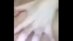 Riproduci Missy russe che si masturbano su ameporno